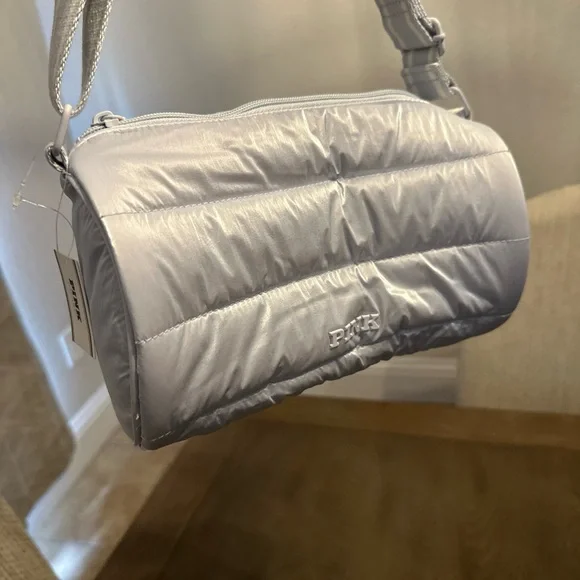 Victoria's Secret Pink‎ Mini Barrel Puffer Crossbody Bag Hydrangea Blue NWT - Picture 4 of 7